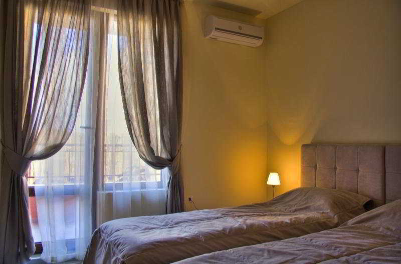 Sunflower Aparthotel Slăntjev Brjag Exteriör bild
